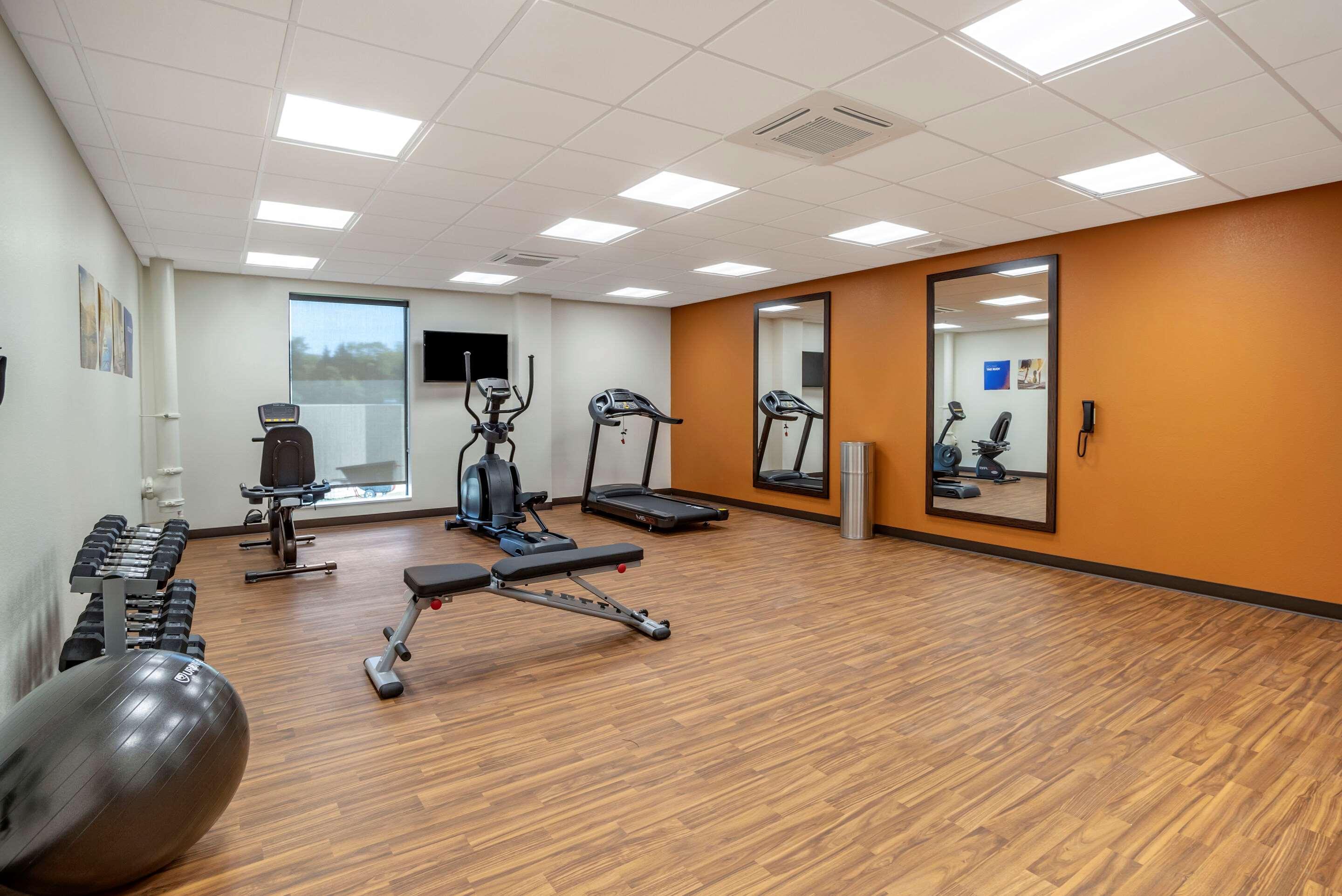 ווינצ'סטר Comfort Inn & Suites מראה חיצוני תמונה