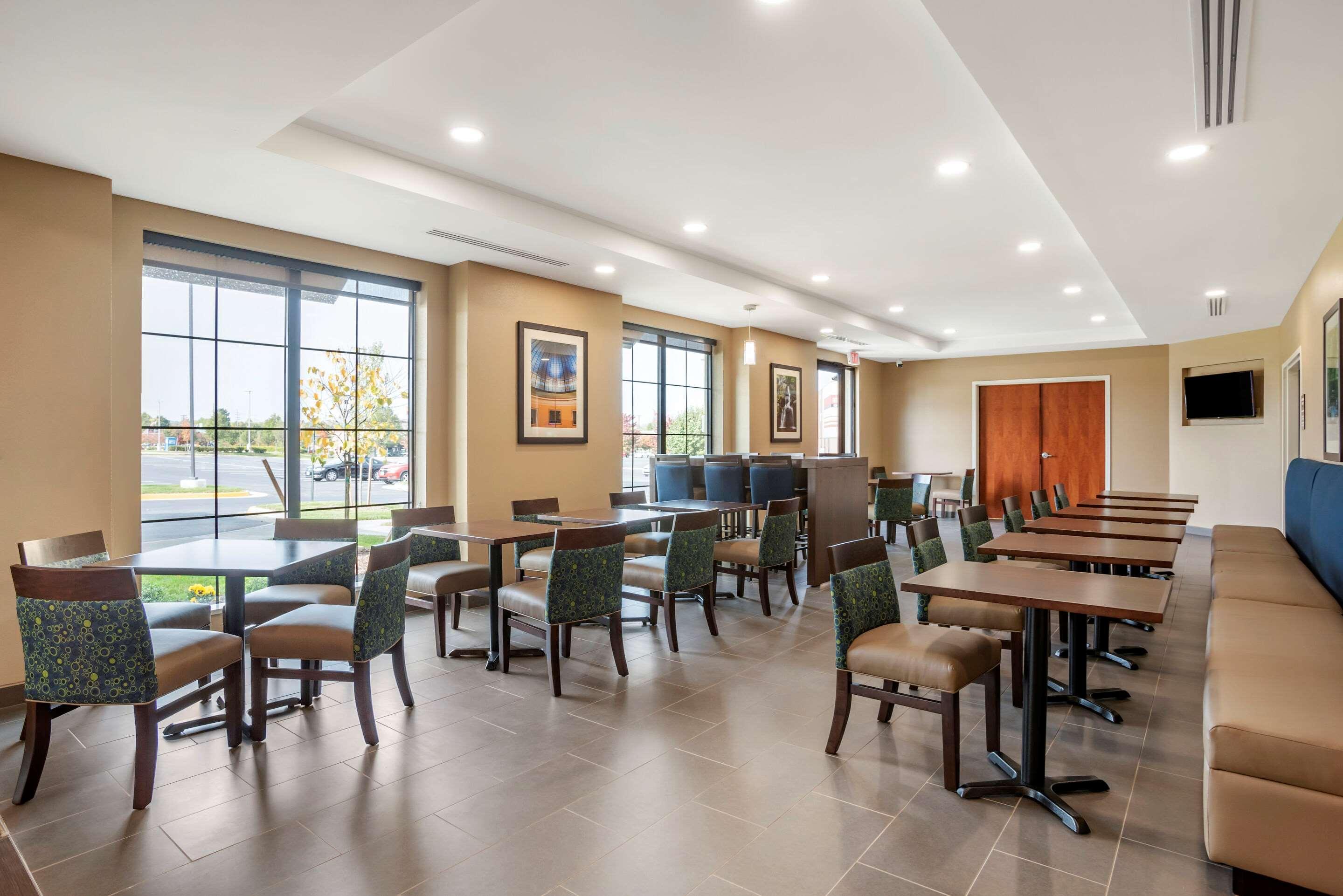 ווינצ'סטר Comfort Inn & Suites מראה חיצוני תמונה
